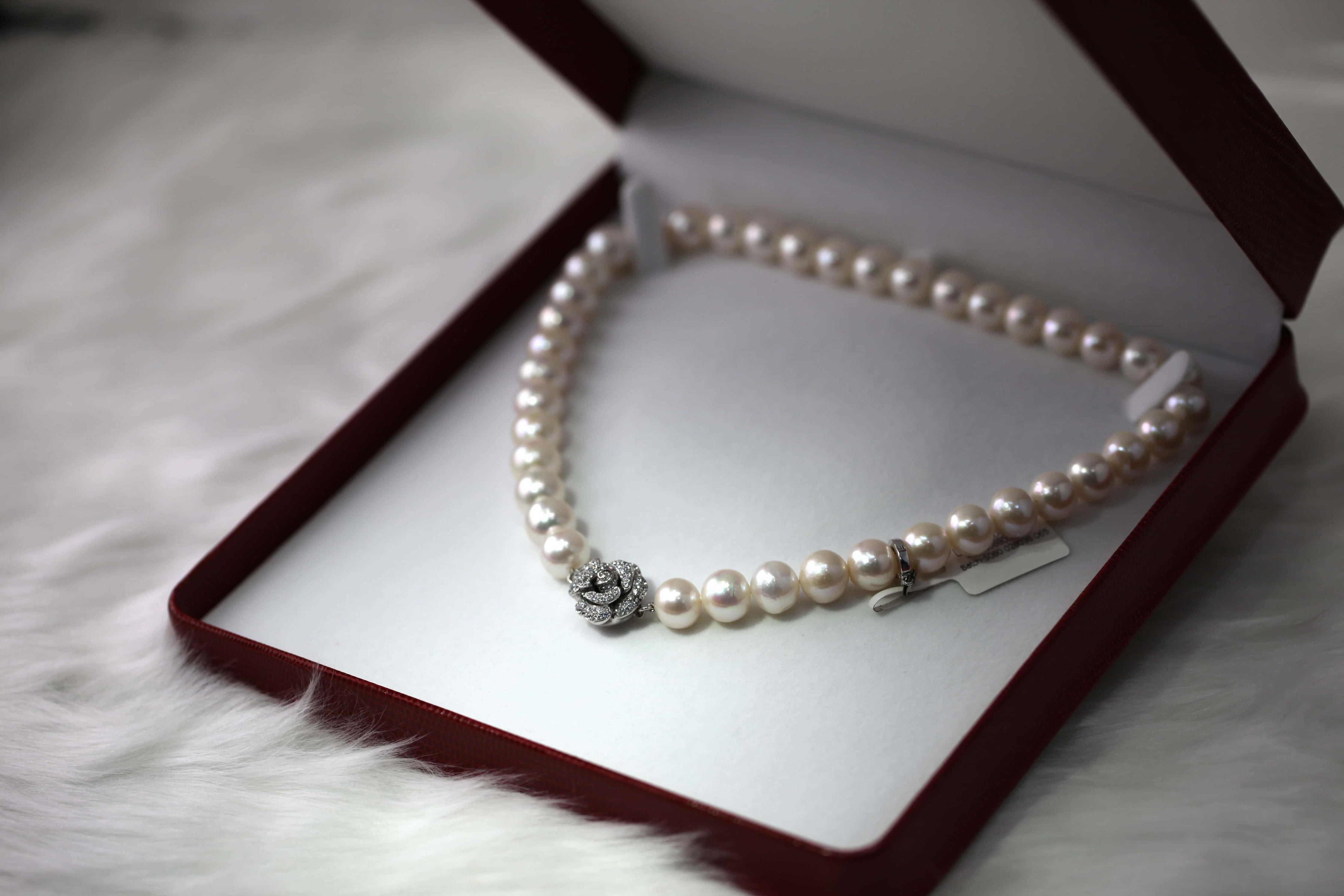 The history of birthstones - June