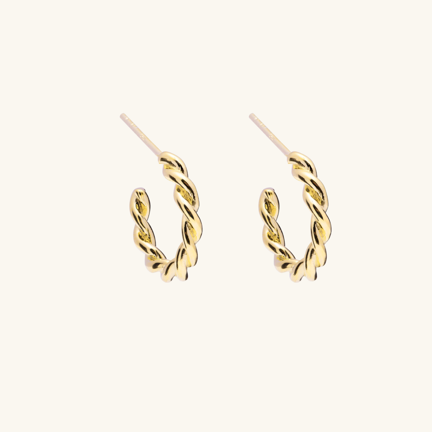 Mila Twist Hoops