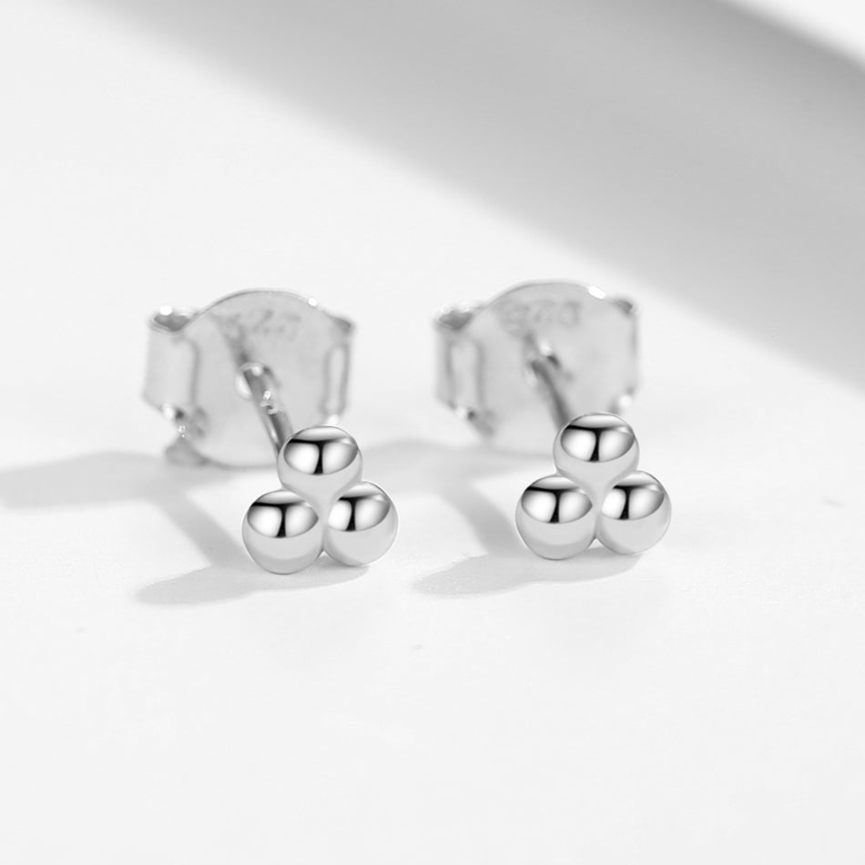 Silver_cluster_sphere-earrings
